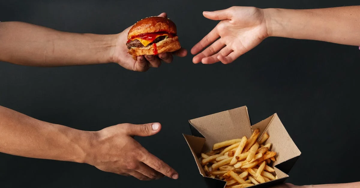 Hamburger Kutusu Üreticilerinin Sırrı: Lezzeti Taşıyan Ambalajlar 1 f122cecedbb5069ef0e53bf644d78624
